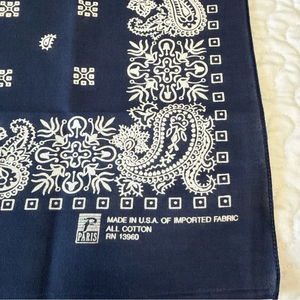 Lot of 16 VTG, Modern Handkerchiefs Bandana USA Flag RN 13960 Cotton Blend Paris